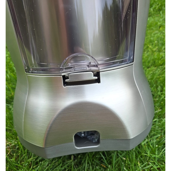 NEW Margaritaville DM2100 Fiji Frozen Concoction Maker w/Pitcher Blender - Picture 7 of 10